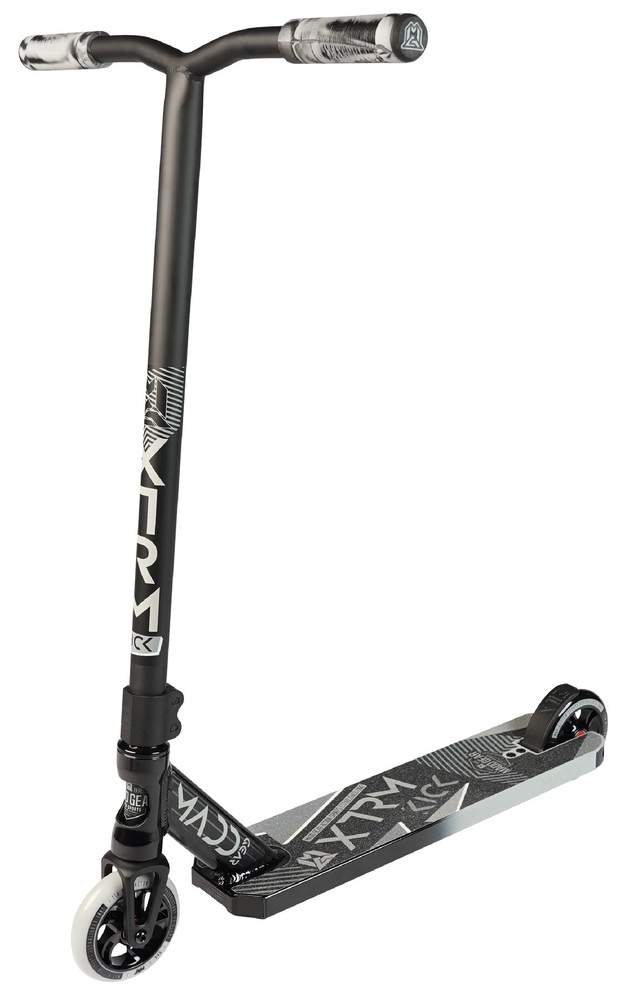 Madd Gear Kick Extreme Scooter - Black / Silver